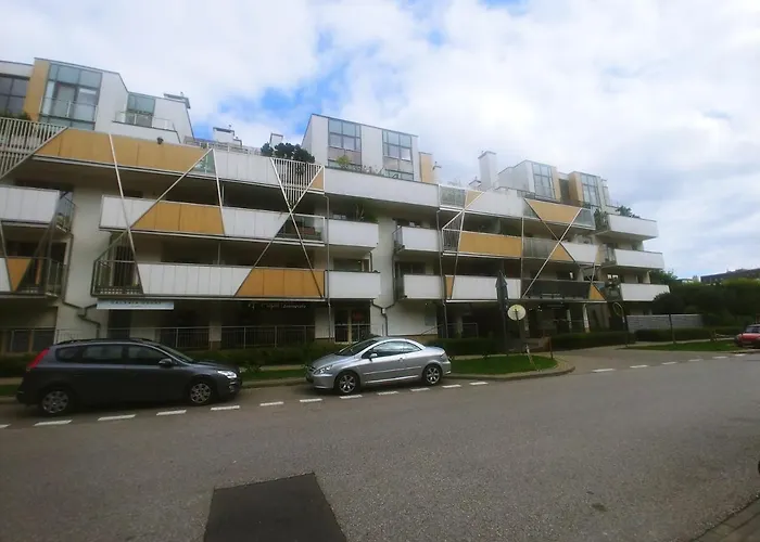 Wilanow - Sarmacka 1b アパート ワルシャワ